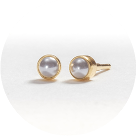Caress System 2000 24ct Pearl Ear Studs